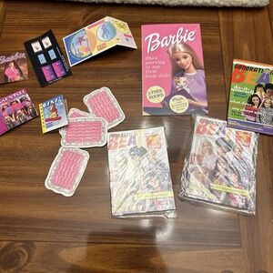 Lot Of Cardboard BARBIE Accessories‎ Best Magazines